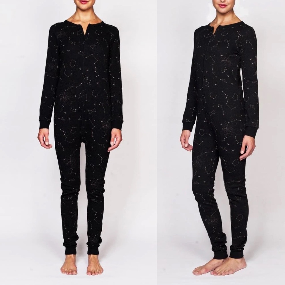 Women's Black Star Print Pajama Set